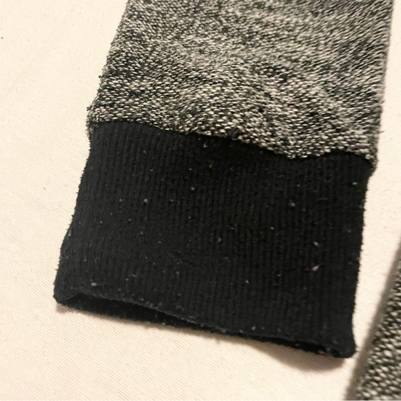 Roxy Hoodie Shirt Size Large Scuba 3 Button Neck Zip Pockets - Picture 6 of 16